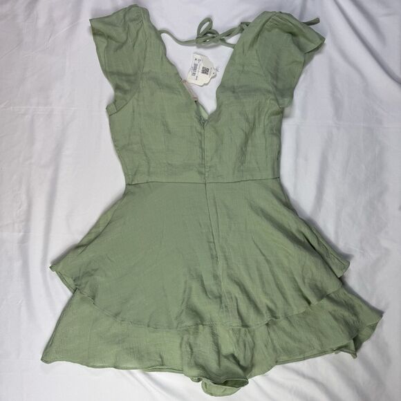 Altar'd State Shorts Jumpsuit Romper Sage Green Small NWT - Picture 8 of 9